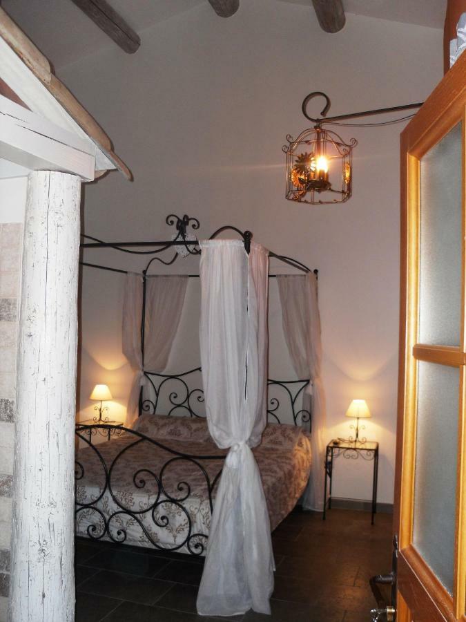 On dirait le Sud Chambres d'Hôtes dans village proche Alès en Cévennes Saint Julien Les Rosiers Extérieur photo